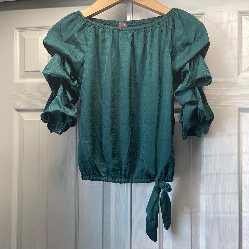 Vince Camuto Women’s Blouse SzXS Off The Shoulder Satin Bubble Sleeves Tie Front